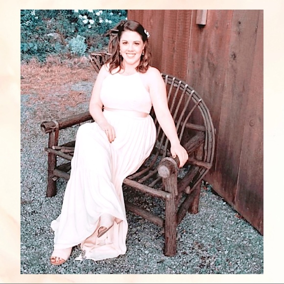 ๐ MEET YOUR POSHER ๐ - Picture 5 of 5